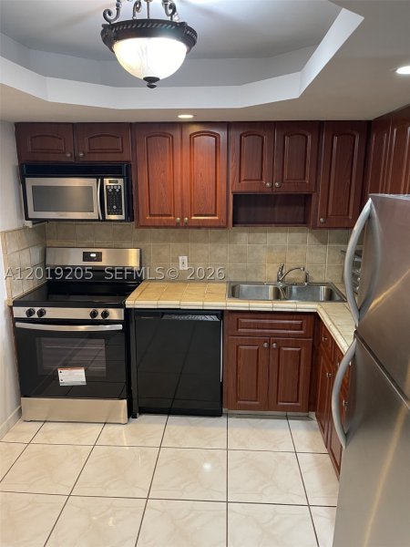 Apartment for rent at Arlen Beach 511