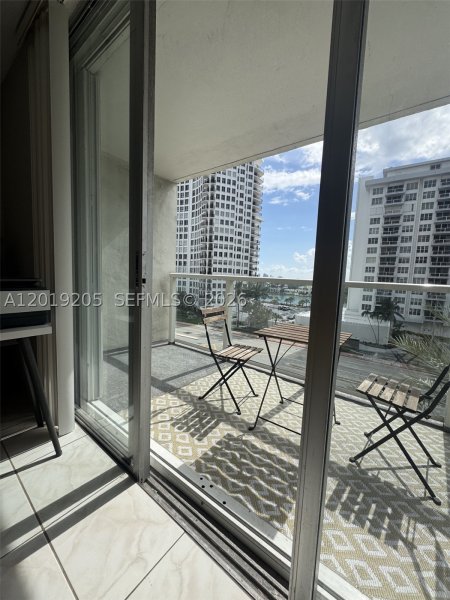 Apartment for rent at Arlen Beach 511