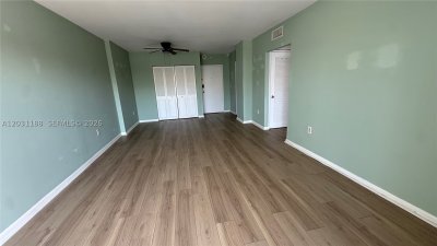 Aluguel de apartamento no Coastal Towers 316