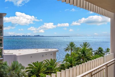 Grove Isles Tower III Apt #C605