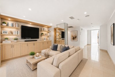 Aluguel de apartamento no Grove Isles Tower III C605