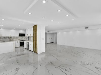 Comprar apartamento no Winston Towers 712