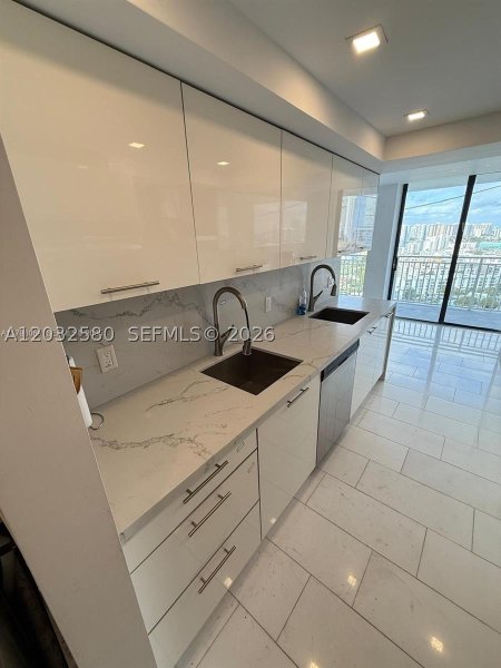 Apartment for rent at Winston Towers