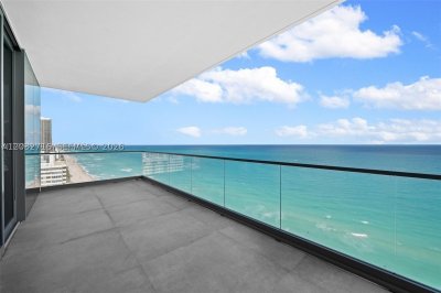 Comprar apartamento no 2000 Ocean 25A