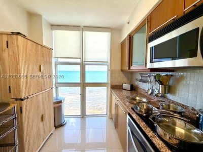 Aluguel de apartamento no 2080 Ocean Drive 1512