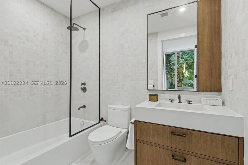 Condo for sale at 2200 Brickell Garden Villa