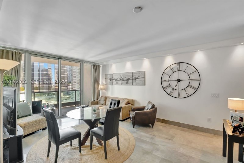 Condo for sale at Jade Brickell 1504