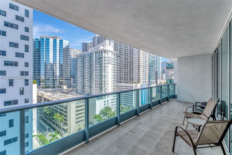 Condo for sale at Jade Brickell 1504