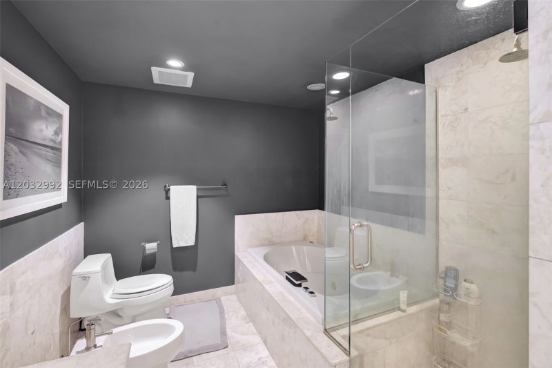 Condo for sale at Jade Brickell 1504