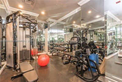 Comprar apartamento no Parker Plaza Estates 1706