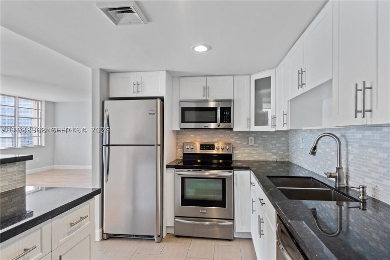 Apartment for rent at Kennedy House 14K