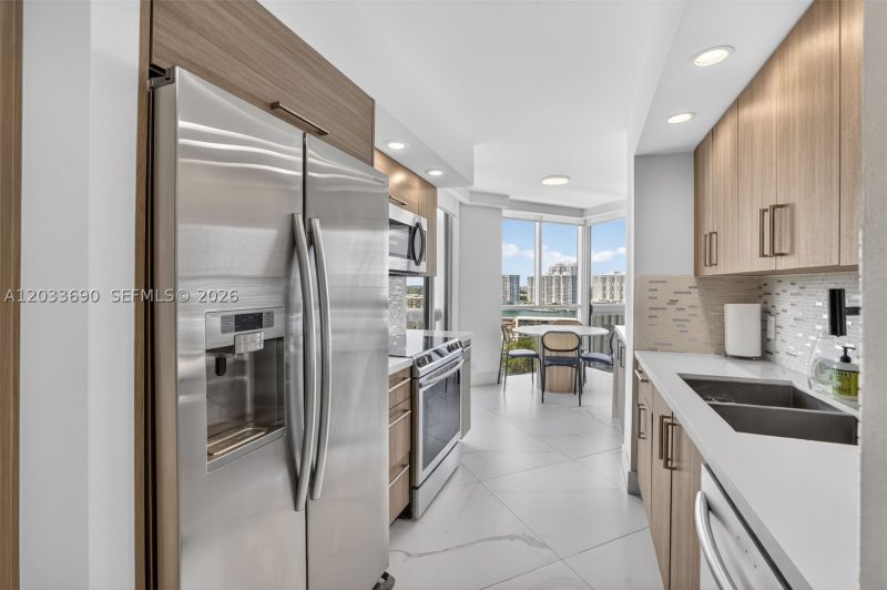 Apartment for rent at 1000 Williams Island 1410