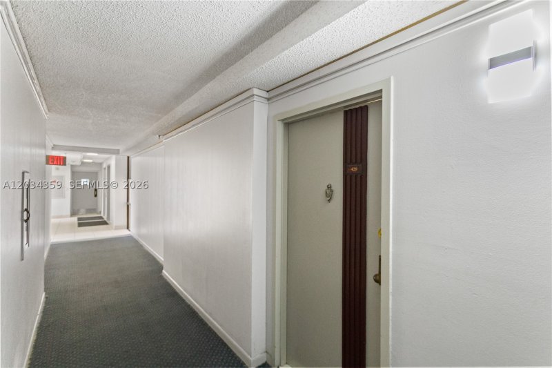 Condo for sale at Plaza of the Americas 429