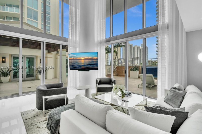 Condo for sale at Parque Towers at St. Tropez 4-502