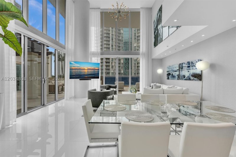 Condo for sale at Parque Towers at St. Tropez 4-502