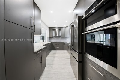 Comprar apartamento en Royal Ambassador 910