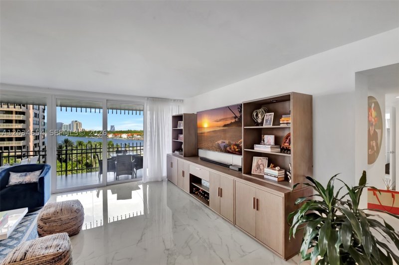 Property photo # 2