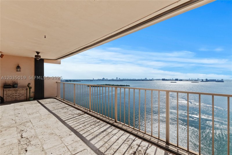 Condo for sale at The Cricket Club 2204
