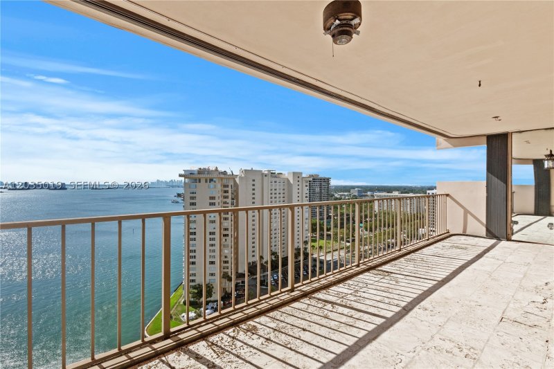 Condo for sale at The Cricket Club 2204