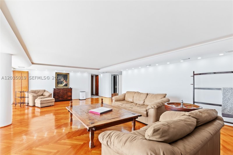 Condo for sale at The Cricket Club 2204