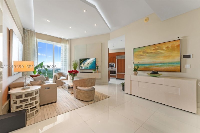 Apartment for rent at Trump Tower Three 3605