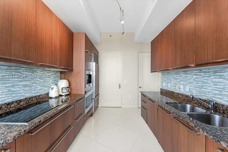 Apartment for rent at Trump Tower Three 3605