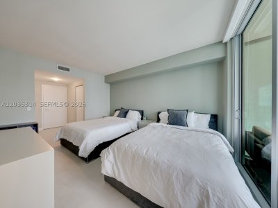 Aluguel de apartamento no 1100 Millecento 3411