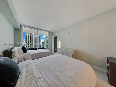 Aluguel de apartamento no 1100 Millecento 3411