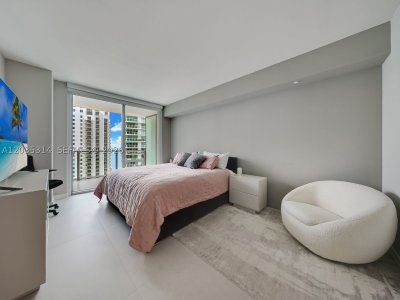 Aluguel de apartamento no 1100 Millecento 3411