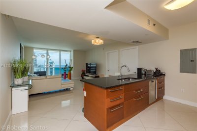 Aluguel de apartamento no Beach Club Two 2410