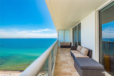 Aluguel de apartamento no Beach Club Two 2410
