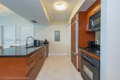Aluguel de apartamento no Beach Club Two 2410