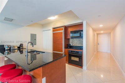 Aluguel de apartamento no Beach Club Two 2410