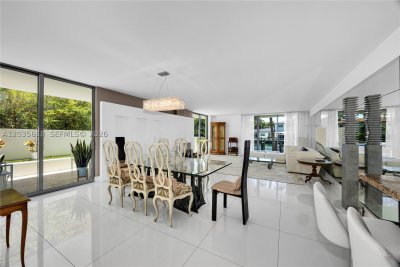 Comprar apartamento no Riva Bay Harbor 101