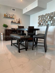 Comprar apartamento no One Miami East Tower 4119