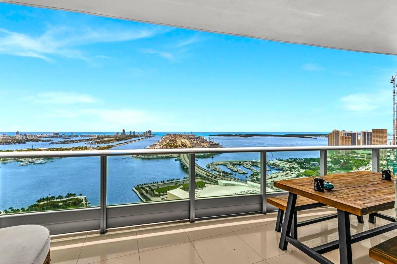 Condo for sale at 900 Biscayne 4703