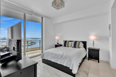 Comprar apartamento no 900 Biscayne 4703