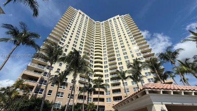 Aluguel de apartamento no Turnberry On The Green 1212