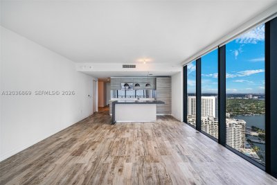 Comprar apartamento no Paraiso Bay Miami 4407