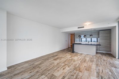Comprar apartamento no Paraiso Bay Miami 4407