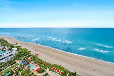 Comprar apartamento no The Estates at Acqualina 1801