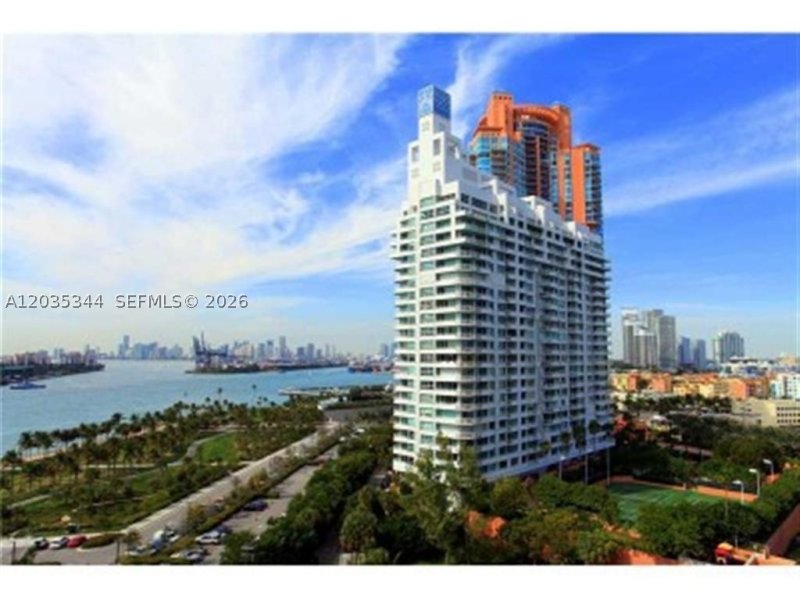 Apartment for rent at South Pointe Tower 307