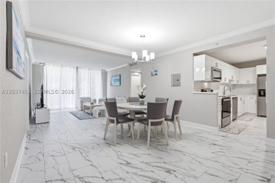401 Blu Apt #313