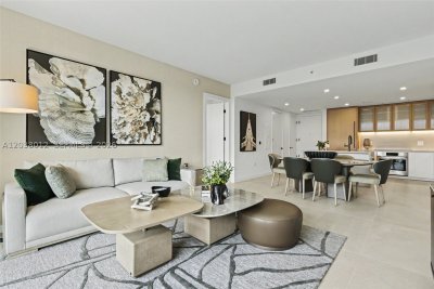 2200 Brickell Apt #219