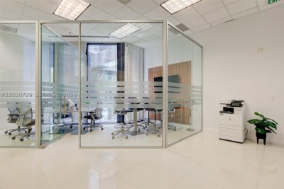 Comprar apartamento no The Club At Brickell Bay 200-K