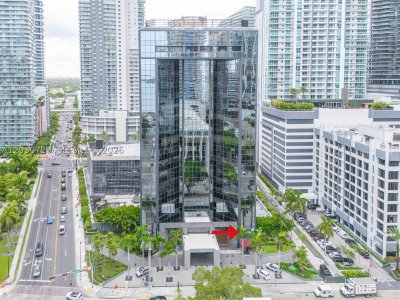 Comprar apartamento no The Club At Brickell Bay 200-K
