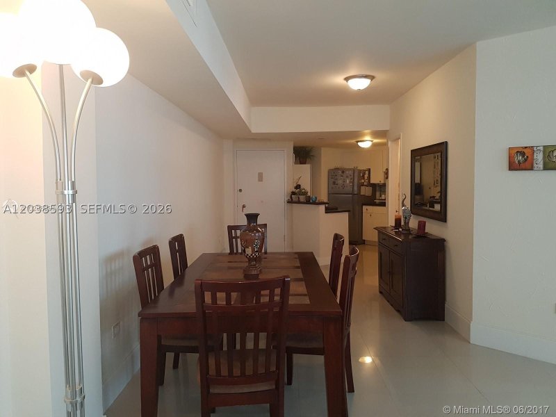 Apartment for rent at Four Ambassadors 765