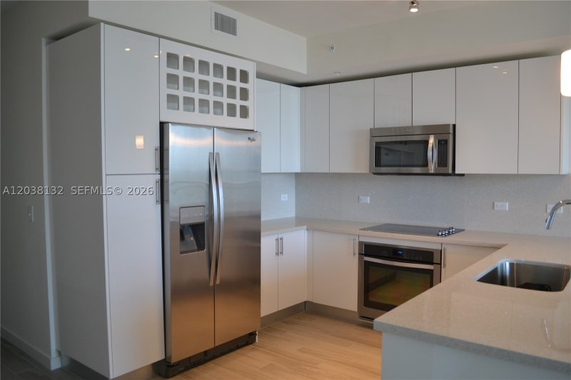 Alquiler de apartamento en Nine at Mary Brickell Village 3202