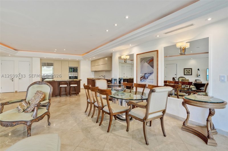 Condo for sale at Majestic Tower 402