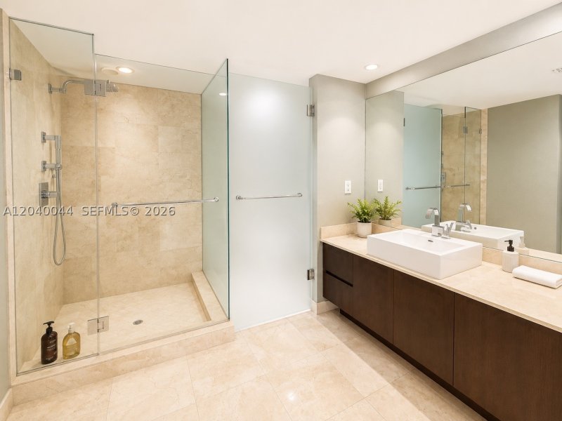 Alquiler de apartamento en St Tropez I II and III 2-504–Lanai